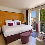 De Paris Hotel 5*