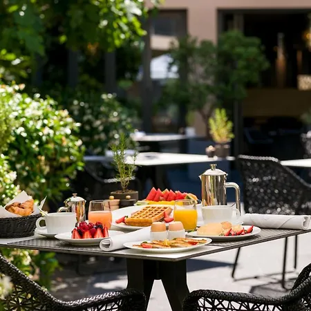 巴黎圣特罗佩兹酒店 5*