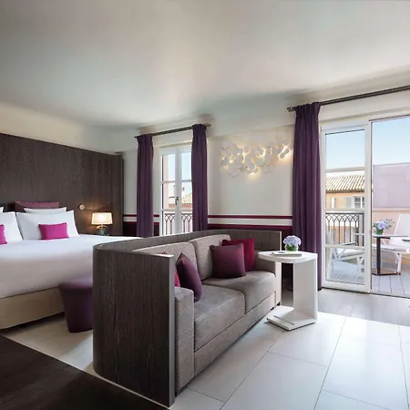 巴黎圣特罗佩兹酒店 5*