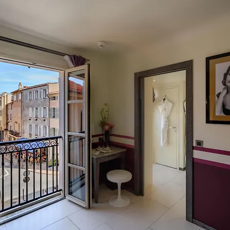 巴黎圣特罗佩兹酒店 酒店