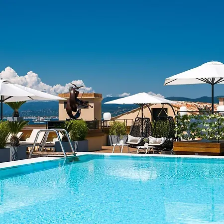 De Paris Hotel