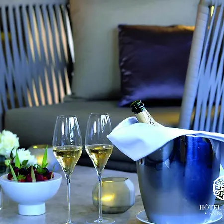 De Paris Hotel