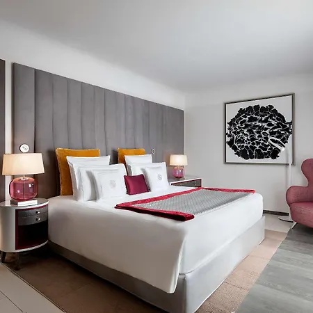 Hotel De Paris