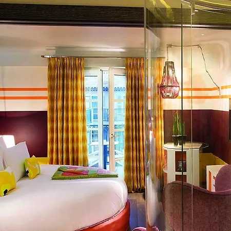 De Paris Hotel
