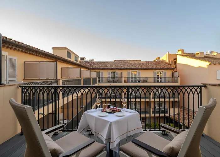 De Paris Saint-Tropez