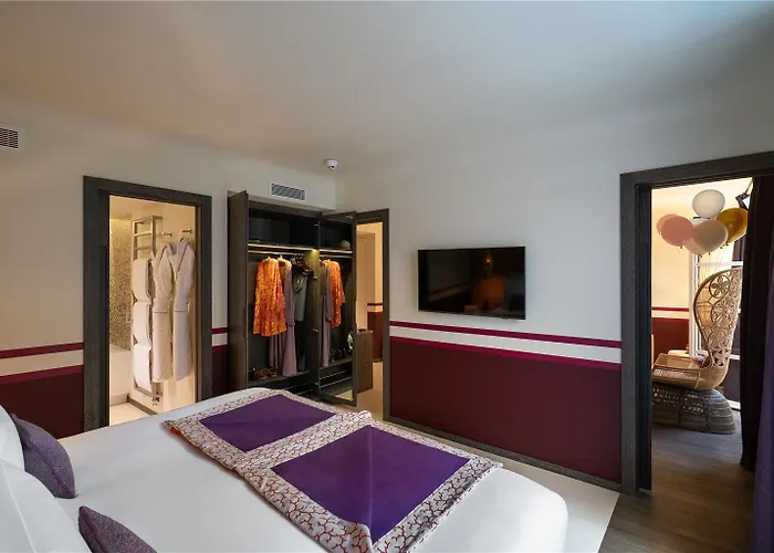 دو باريس سانت-تروبيه 5* سان تروبيه